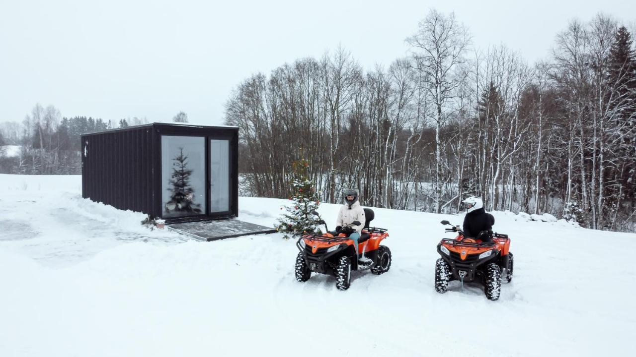 Unique Tiny House Getaway In The Nature - Kensho Puugi المظهر الخارجي الصورة